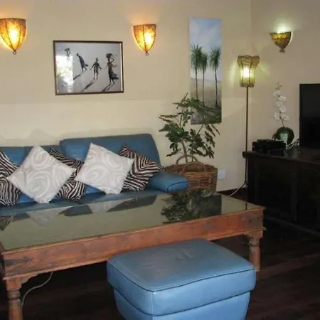 Apartman Sleeps 6 Pool Wifi