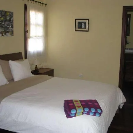 Sleeps 6 Pool Wifi