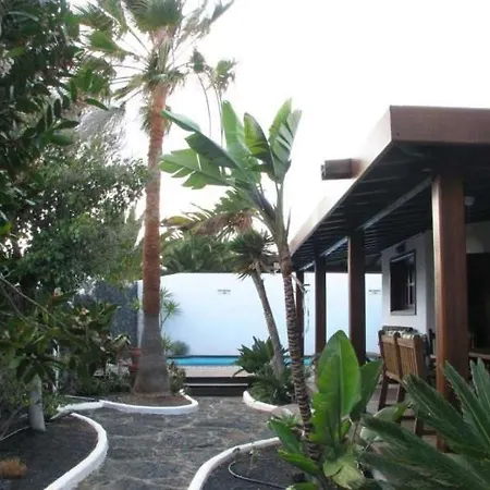 Apartman Sleeps 6 Pool Wifi