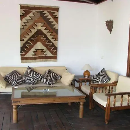 Apartman Sleeps 6 Pool Wifi